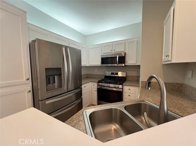 Building Photo - 305 Birch Grove
