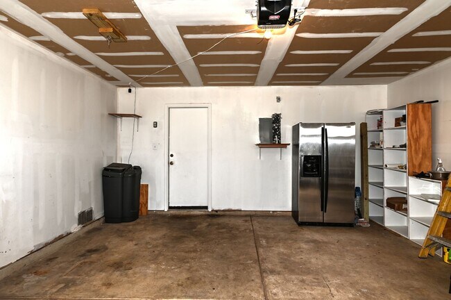 Building Photo - TWO STORY  |  4 BEDROOM  |  2.5 BATH  |  2135ft  |  GREAT SCHOOLS