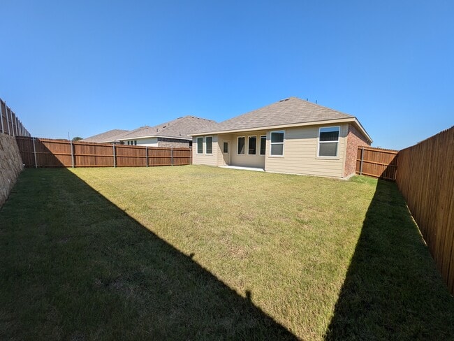 Building Photo - 325 Texas Trl