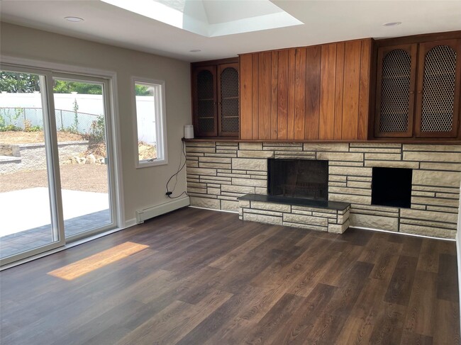 Building Photo - 54 Schneider Ln
