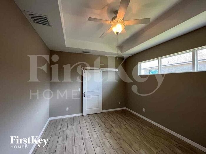 Building Photo - 1648 NW 37th Ave
