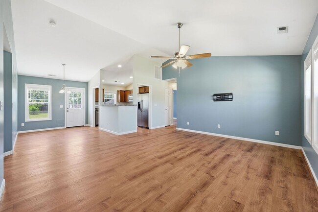 Building Photo - Welcome to Turkey Ridge!