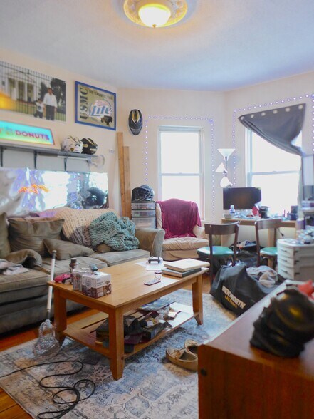 Building Photo - 29 Darling St