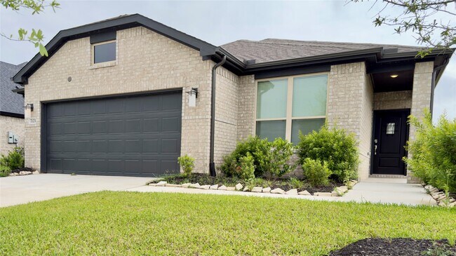 Building Photo - 7123 Glennwick Grv Ln