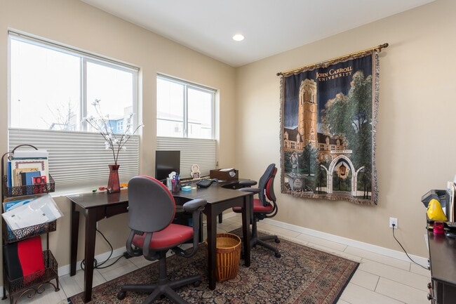Building Photo - 9606 Dunning Cir