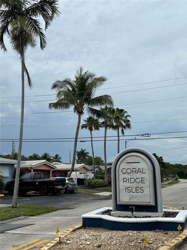 Building Photo - 1400 NE 56th St