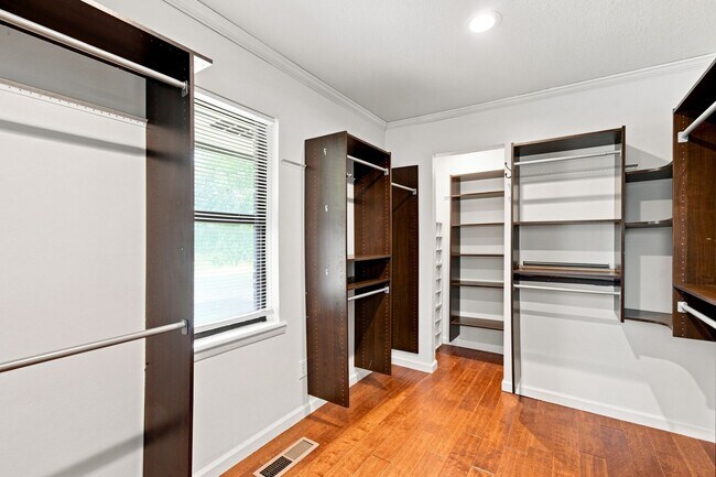 Building Photo - 8899 East 171st St S