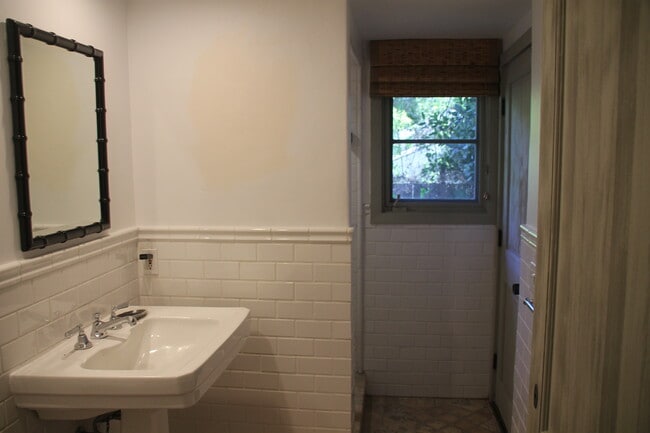 bathroom - 1741 Coldwater Canyon Dr
