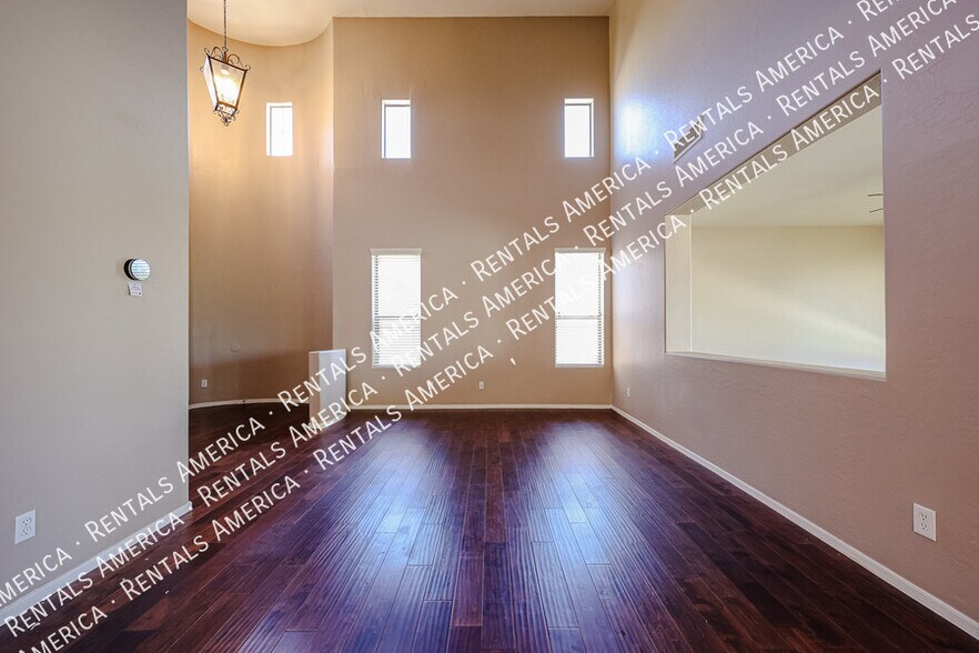 Building Photo - 16869 S 30th Ave