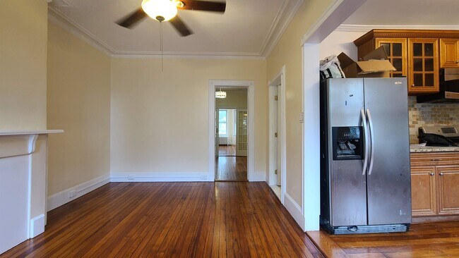 Building Photo - 476 GREGORY Ave