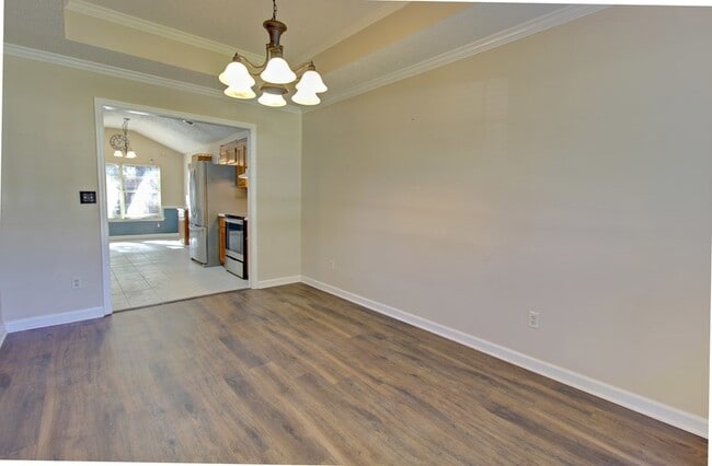 Building Photo - 809 Barrington Dr