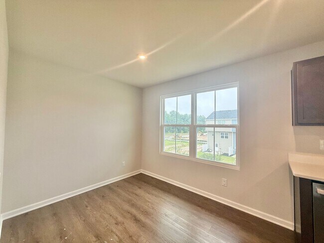 Building Photo - Newly Built 3BD, 2.5BA Wendell Townhome in an HOA Community with Amenities