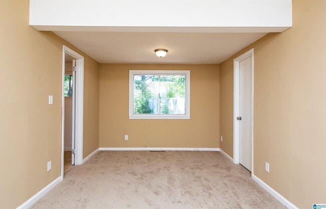 Building Photo - 524 Jane Ann Cir