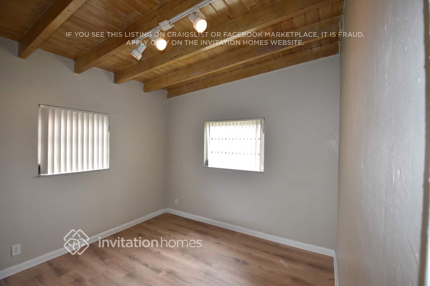 Building Photo - 3137 SW 15th Ct