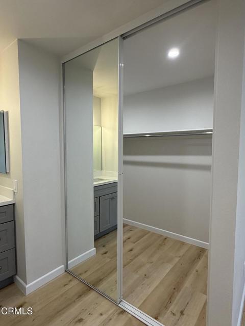 Building Photo - 868 Fairview Ave