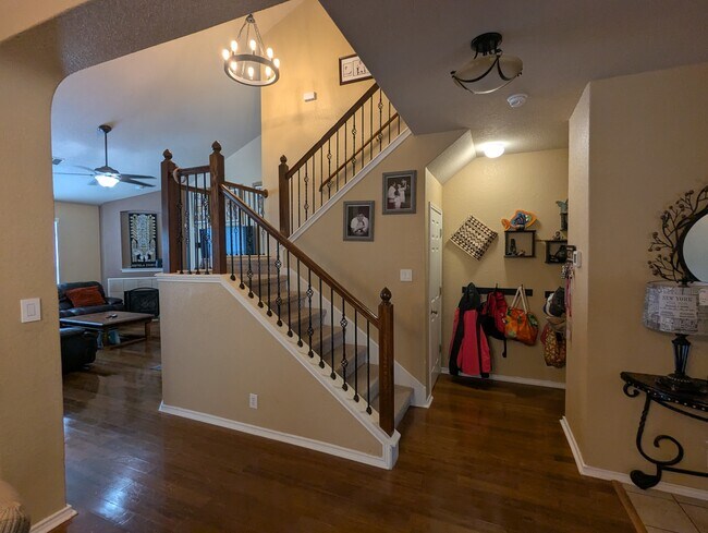 Building Photo - 201 Kipper Ave