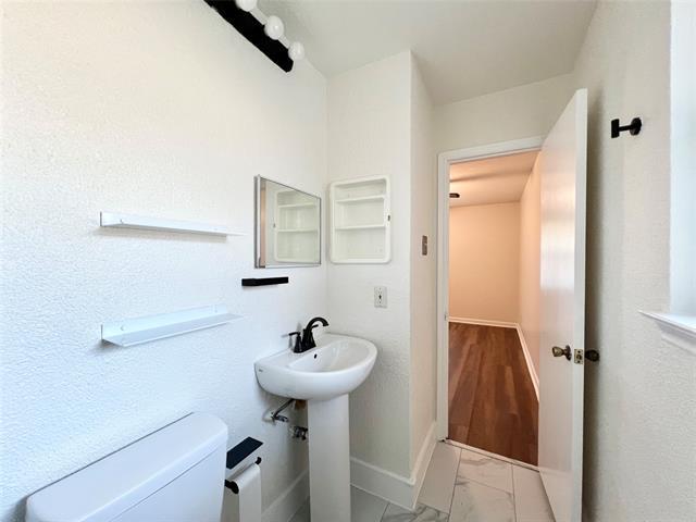 Building Photo - 1456 Sherrye Dr