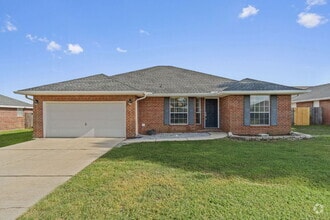 Building Photo - 203 Citadel Ln
