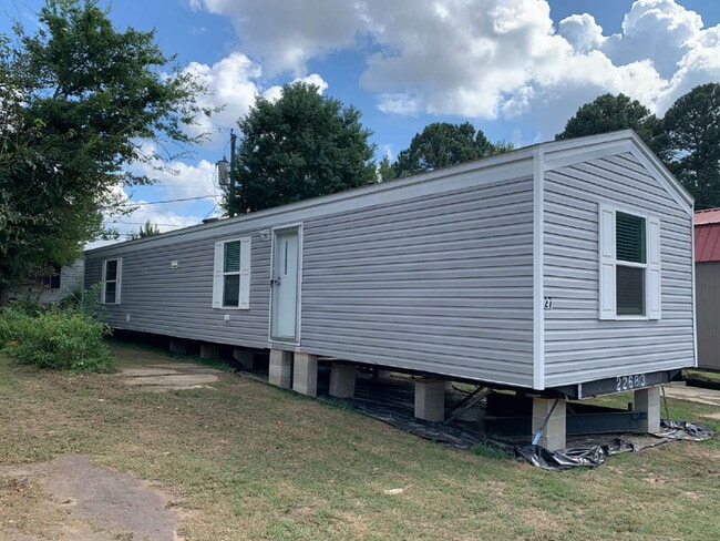 Building Photo - Brand new 2-Bed, 2-Bath Retreat in Marshal...