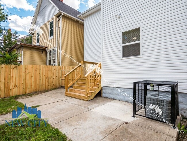Building Photo - Full Refreshed 3 Bedroom Home in Franklint...