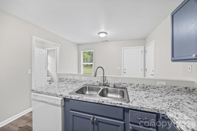 Building Photo - 5194 Brooktree Dr