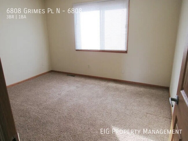 Building Photo - 6808 Grimes Pl N