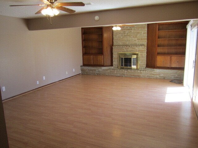 Building Photo - 1000 S Howard Ave