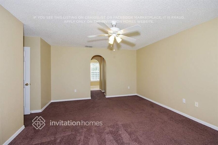Building Photo - 404 Danube Way