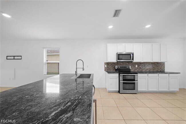Building Photo - 10464 Canal Brook Ln