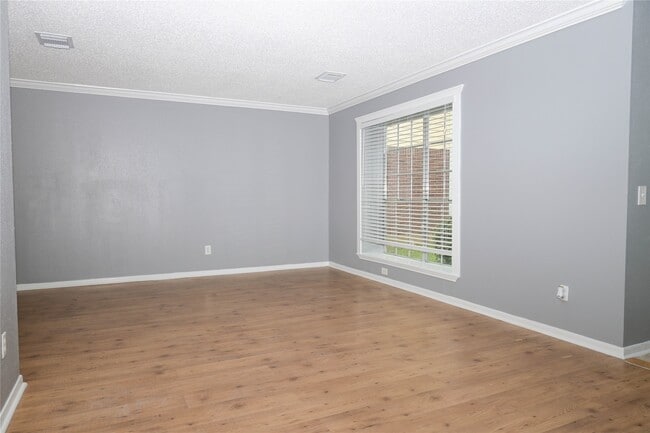 Building Photo - 2607 Woodstream Blvd