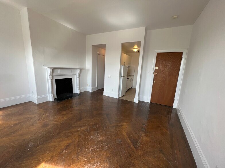 Building Photo - 24 Mt Vernon St