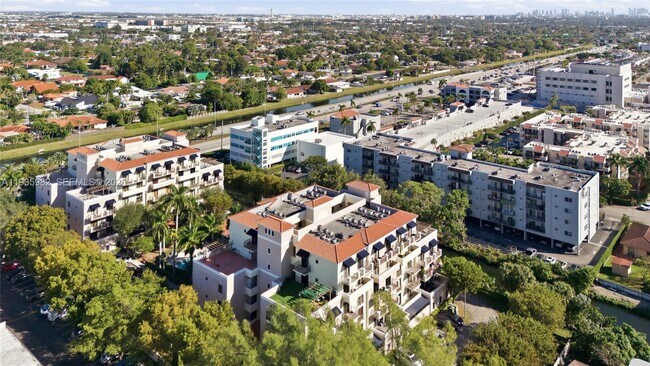 Building Photo - 8430 SW 8th St