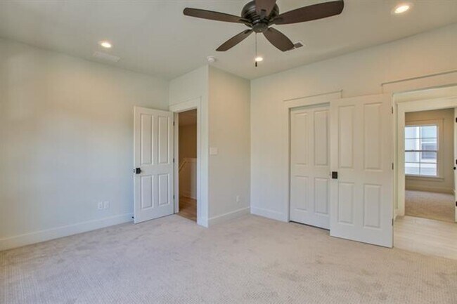 Building Photo - Stunning Midtown Tallahassee Home In Braem...
