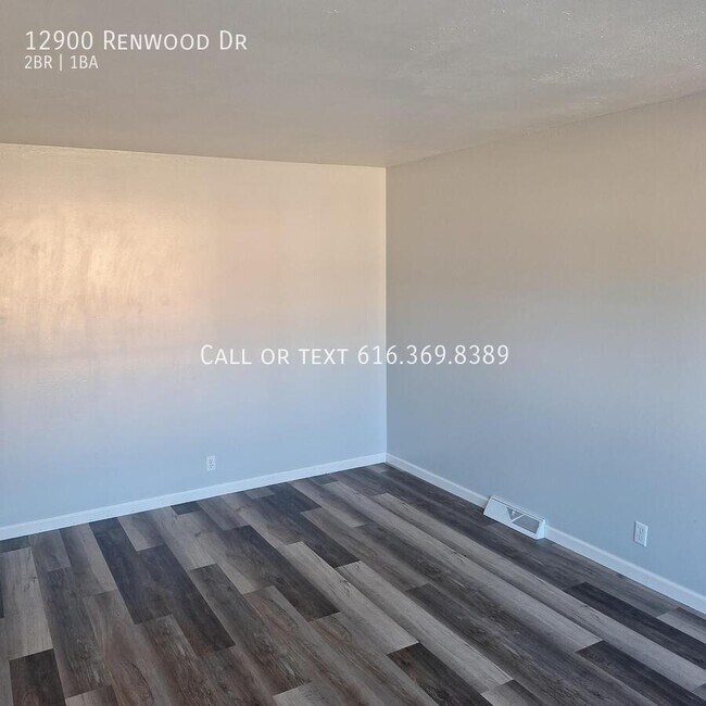 Building Photo - 12900 Renwood Dr