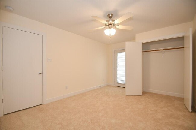 Building Photo - 11607 Main Ash Dr