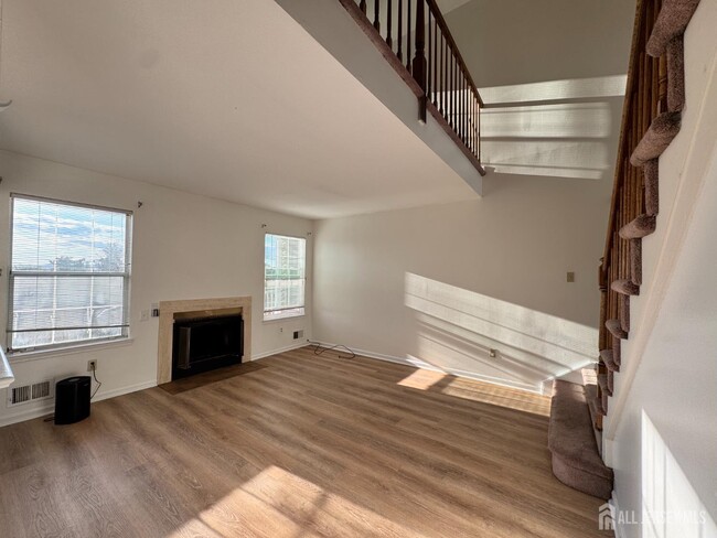 Building Photo - 396 Terrace Ln