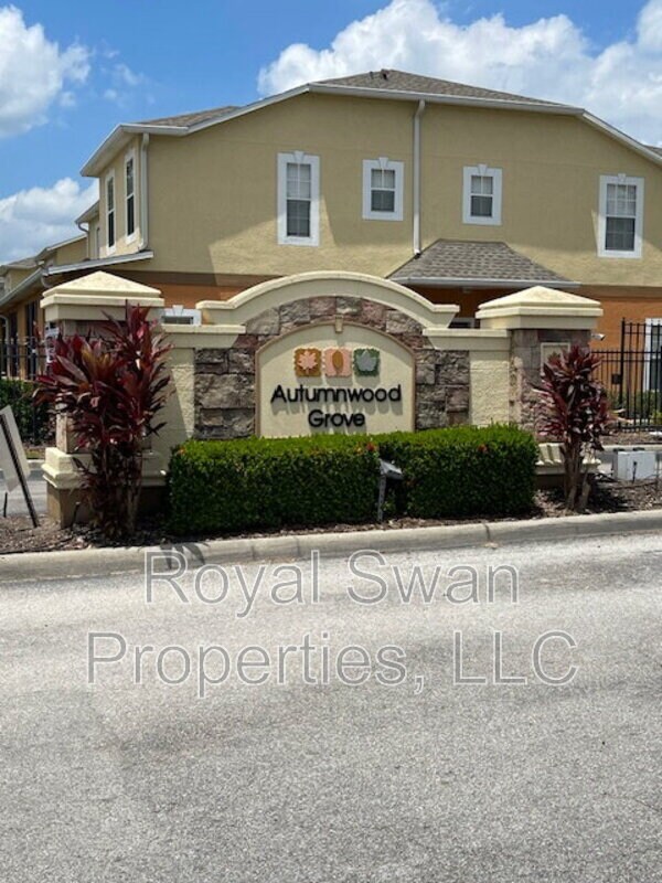 Primary Photo - 4217 Winding Vine Dr