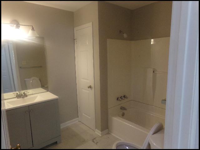 Building Photo - 1807 Sanford Dr