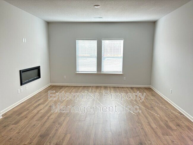 Building Photo - 230 Kipling Dr