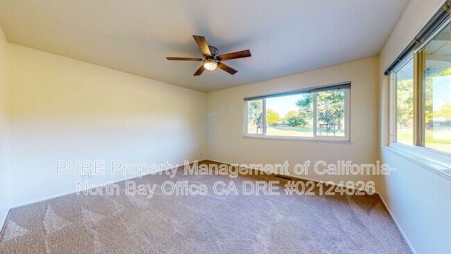 Building Photo - 351 Belhaven Cir