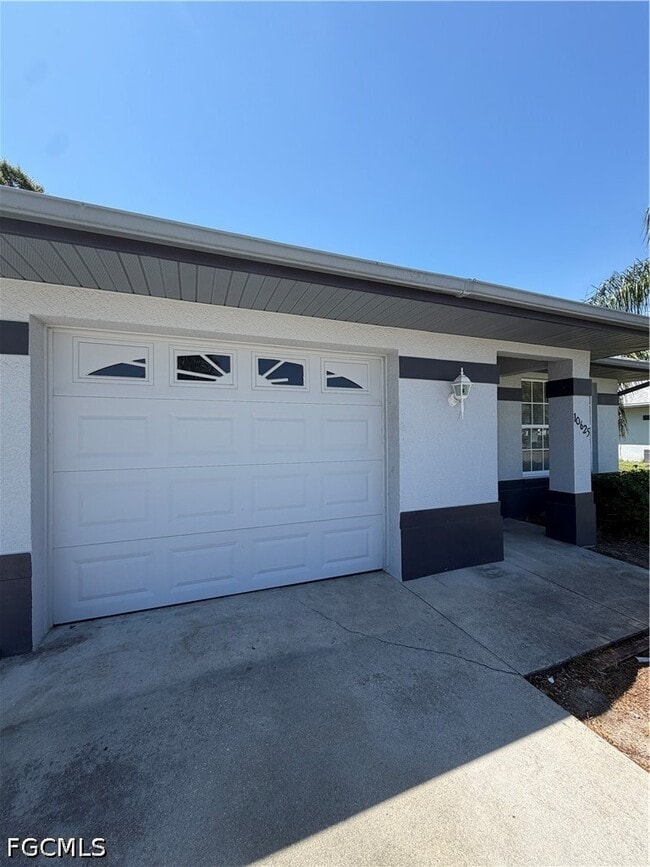Building Photo - 10625 Windsmont Ct