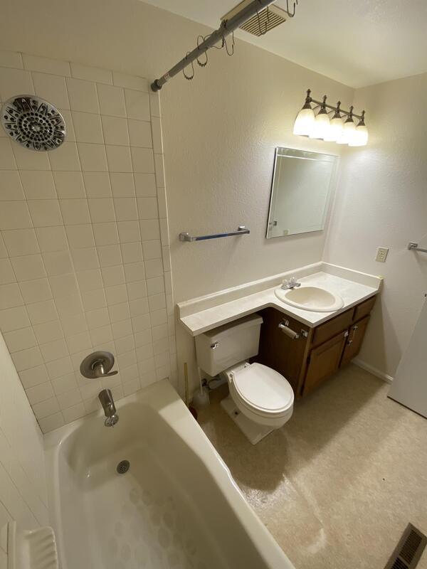 Building Photo - 2551 Sagebrush Ave