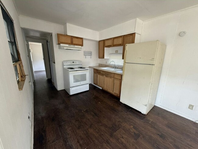 Building Photo - 130 S Suncoast Blvd