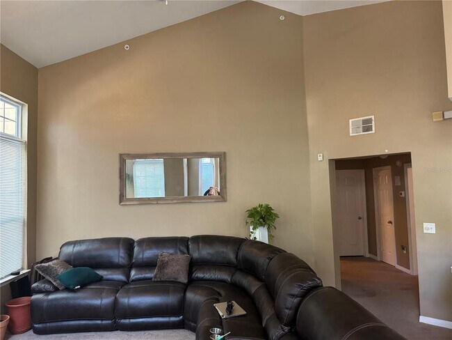 Building Photo - 1101 Vintage Village Ln