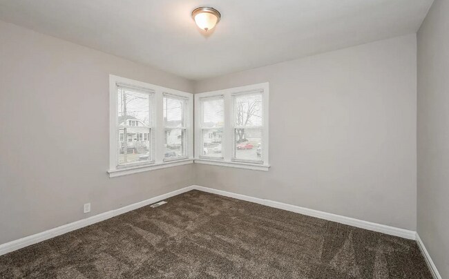 Bedroom #2 - 3701 Viking Ave