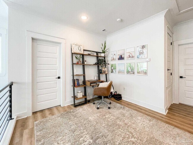 Building Photo - 13805 Red Drum Ct