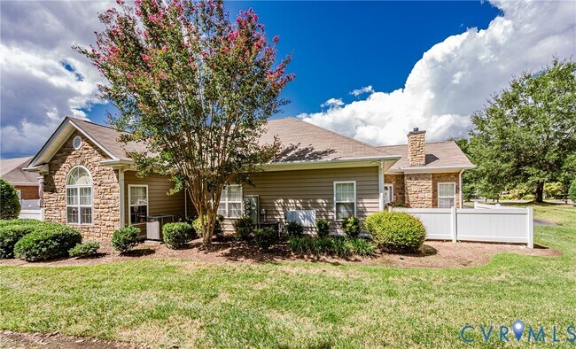 Building Photo - 7301 Norwood Pond Pl