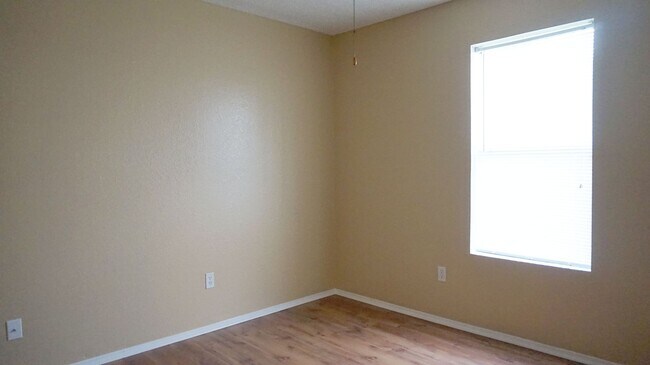 Building Photo - 2806 Derby Dr