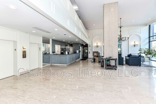 Building Photo - 1300 Army Navy Dr