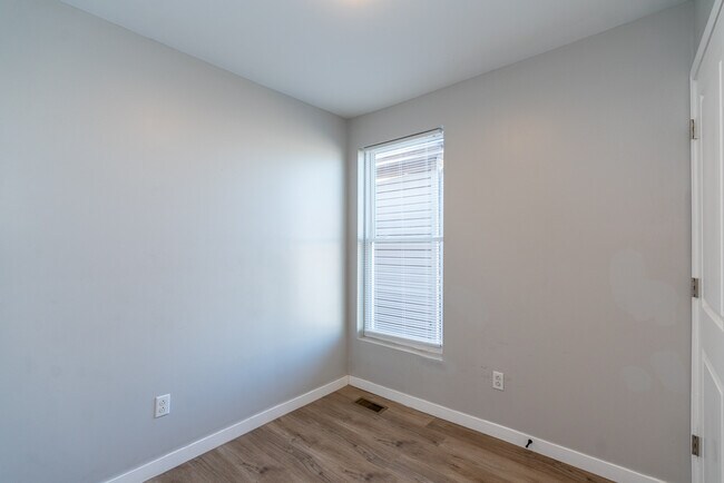 Bedroom 1 - 1628 S 4th St